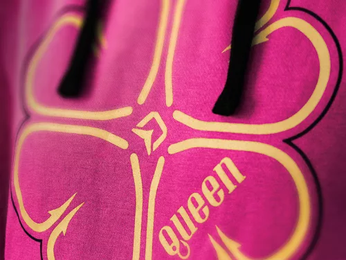 Delphin - Queen 4Love Kapucnis Pulóver XS-es