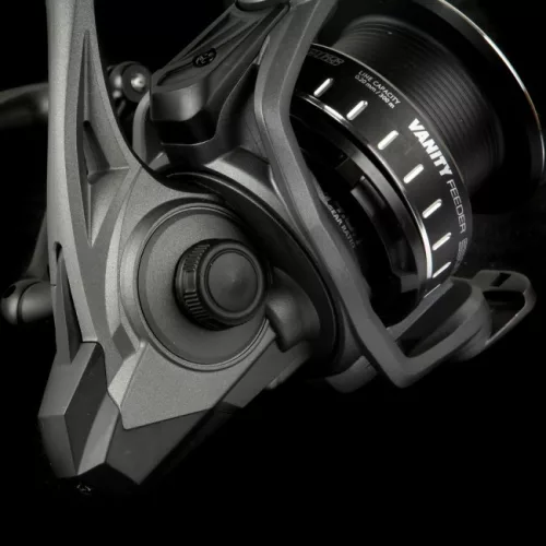 Nevis - Vanity Feeder 5500