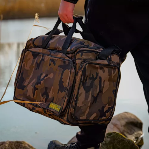 Carp Academy Camo Jumbo Szerelékes Táska